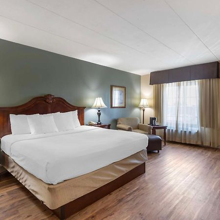 Best Western Plus Steeplegate Inn Давенпорт Экстерьер фото